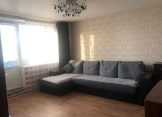 Продам 2-комнатную квартиру, 55.6 м2, Азнакаево, улица Султангалиева, 29А
