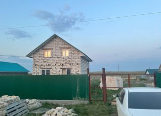 Продам дом, 88 м2, село Акъяр, улица Рафаила Рахимова