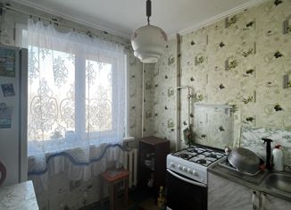 Продаю 3-ком. квартиру, 58.6 м2, Курган, улица Куйбышева, 155