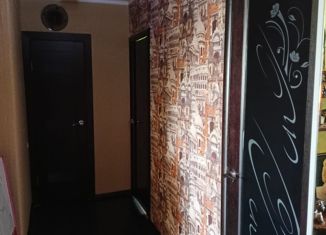 Продажа 3-комнатной квартиры, 60 м2, поселок городского типа Карымское, Ленинградская улица, 32