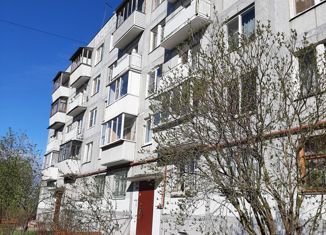 Продажа 2-ком. квартиры, 47.5 м2, Ломоносов, улица Некрасова, 1к1