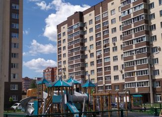 Двухкомнатная квартира на продажу, 63.8 м2, Железногорск, улица Воинов-Интернационалистов, 10