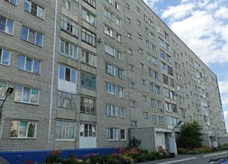 Продается 3-комнатная квартира, 61 м2, Курган, 1-й микрорайон, 15