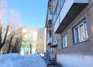 Продаю двухкомнатную квартиру, 46.3 м2, Новосибирск, 2-й переулок Пархоменко, 12, метро Студенческая