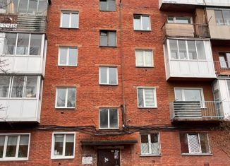 Продам двухкомнатную квартиру, 47 м2, Кемерово, Заводский район, улица Сергея Тюленина, 1Б
