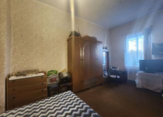 Продаю двухкомнатную квартиру, 106 м2, станица Марьянская, улица Свердлова, 162