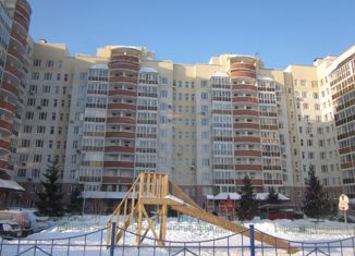 Сдается 1-ком. квартира, 37 м2, Кемеровская область, улица Гагарина, 52