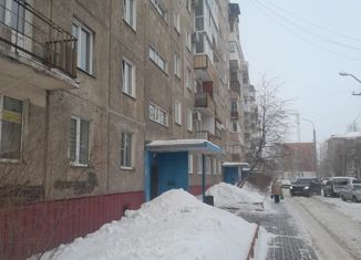 Продам трехкомнатную квартиру, 60.8 м2, Омская область, Заозёрная улица, 11