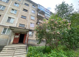 Двухкомнатная квартира на продажу, 44 м2, Железногорск, улица Гагарина, 3к4