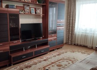 Продам 3-комнатную квартиру, 59.8 м2, Чайковский, улица Ленина, 46