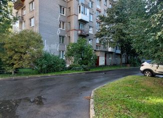 Продаю комнату, 53.2 м2, Санкт-Петербург, проспект Ветеранов, 152к1, муниципальный округ Константиновское