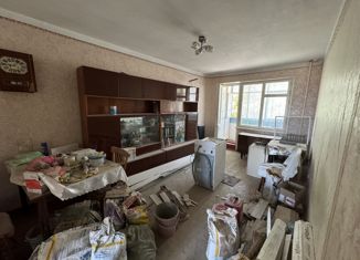 Продаю 2-комнатную квартиру, 47 м2, Керчь, Всесоюзная улица, 1