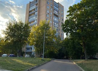 Продаю трехкомнатную квартиру, 61 м2, Москва, улица Лобанова, 9, ЮАО