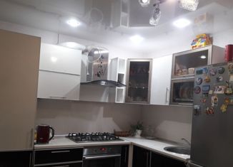 1-ком. квартира на продажу, 39 м2, поселок городского типа Кугеси, Первомайская улица, 8