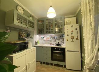 Продается 2-комнатная квартира, 47 м2, Москва, улица Введенского, 12к2, улица Введенского