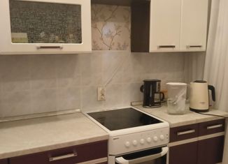 Продам двухкомнатную квартиру, 45 м2, поселок городского типа Яя, улица Ленина, 8