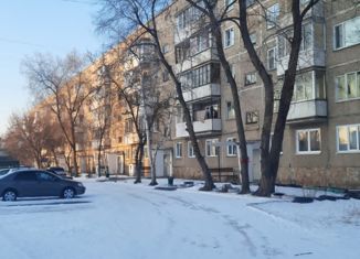 Продам 3-комнатную квартиру, 62.2 м2, поселок городского типа Шушенское, 3-й микрорайон, 2А