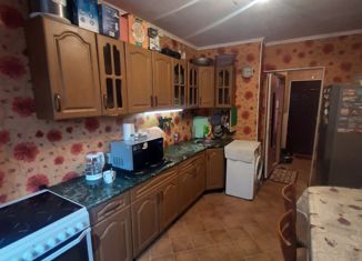 Продам 2-комнатную квартиру, 55 м2, село Кулешовка, Первомайская улица, 3Е