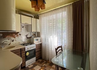 Продается двухкомнатная квартира, 39.9 м2, Лениногорск, улица Гагарина, 48