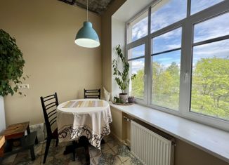 Продаю 2-комнатную квартиру, 51.3 м2, Сестрорецк, улица Первого Мая, 1