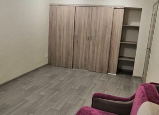 Сдается в аренду однокомнатная квартира, 31 м2, Волгоград, улица Фадеева, 33