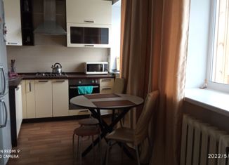 Сдаю 1-ком. квартиру, 45 м2, Тюмень, Рижская улица, 78