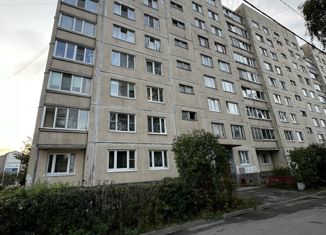 Продажа 2-комнатной квартиры, 51 м2, Кировск, Пионерская улица, 3