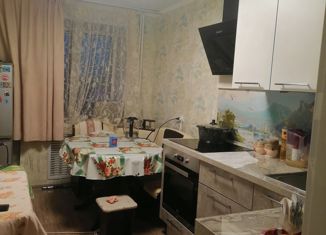 Продам 2-ком. квартиру, 30 м2, Альметьевск, проспект Габдуллы Тукая, 61к1