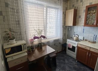 Однокомнатная квартира на продажу, 28 м2, Балаково, улица Братьев Захаровых, 6