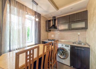 Продам 3-ком. квартиру, 57.4 м2, Хабаровский край, улица Ким Ю Чена, 45А