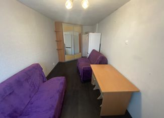 Продам комнату, 67 м2, Екатеринбург, улица Победы, 28, улица Победы