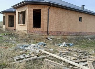 Продам дом, 200 м2, хутор Красный Пахарь, улица Авиаторов