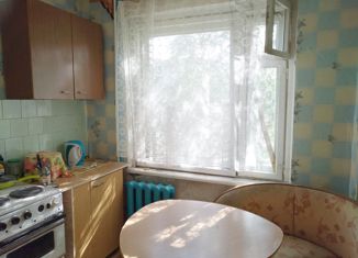 Продается 1-ком. квартира, 30.7 м2, Радужный, 1-й микрорайон, 5