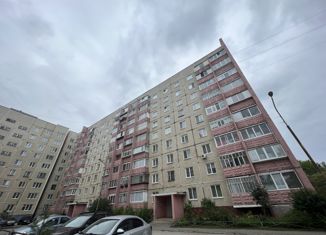 Продаю 2-комнатную квартиру, 49.6 м2, Добрянка, улица Герцена, 47