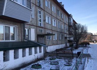 Продается двухкомнатная квартира, 49.2 м2, поселок городского типа Селенгинск, микрорайон Берёзовый, 42