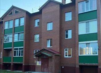 Сдаю 2-ком. квартиру, 45 м2, Стрежевой, улица Ермакова, 108