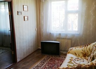 Продам 3-комнатную квартиру, 60 м2, Курганская область, улица Перова, 81