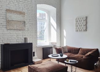 Продам 2-ком. квартиру, 31 м2, Москва, Переведеновский переулок, 16, метро Бауманская