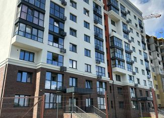 Продам 2-ком. квартиру, 79.1 м2, Белокуриха, улица Соболева, 22