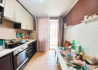 Продаю трехкомнатную квартиру, 61 м2, Славянск-на-Кубани, Красная улица, 66