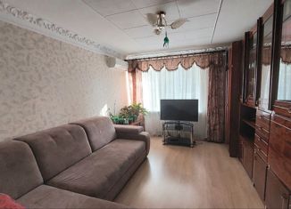 Продам трехкомнатную квартиру, 57 м2, Крым, Южная улица, 48