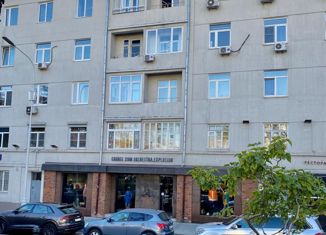 Продаю комнату, 85.8 м2, Москва, Никитский бульвар, 25, метро Арбатская