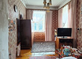 Продажа двухкомнатной квартиры, 40 м2, Ейск, улица Карла Маркса, 60