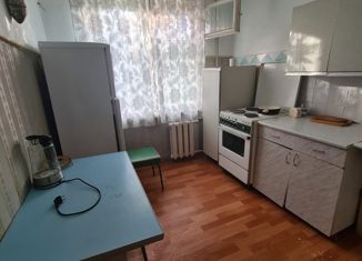 Продается трехкомнатная квартира, 56.3 м2, Владикавказ, улица Цоколаева, 2к2, 7-й микрорайон