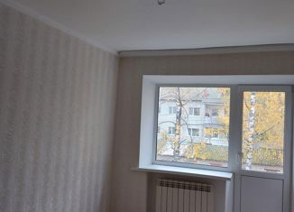 Продается 2-комнатная квартира, 46.3 м2, Карачев, Октябрьская улица, 100