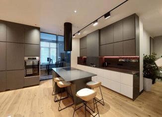 Продается пятикомнатная квартира, 139.9 м2, Екатеринбург, улица Горького, 36, метро Геологическая