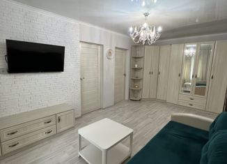 Продается трехкомнатная квартира, 45.3 м2, Крымск, улица Маршала Гречко, 89