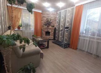 Продажа 2-комнатной квартиры, 47.6 м2, Петропавловск-Камчатский, Мишенная улица, 102