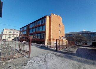 Продается трехкомнатная квартира, 75.9 м2, Свободный, улица 50 лет Октября, 8/1