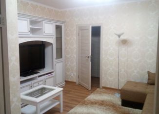 Продаю трехкомнатную квартиру, 72 м2, Москва, улица Герасима Курина, 26, улица Герасима Курина